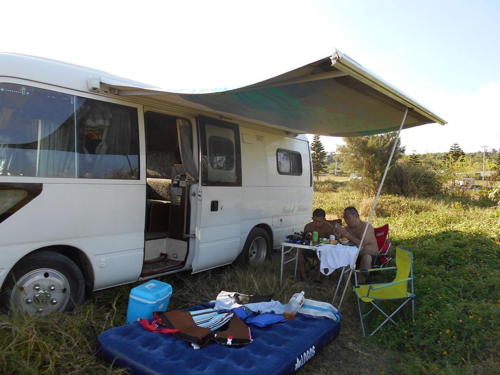 Hôtel Kukuru Camping à Miyakojima  Extérieur photo