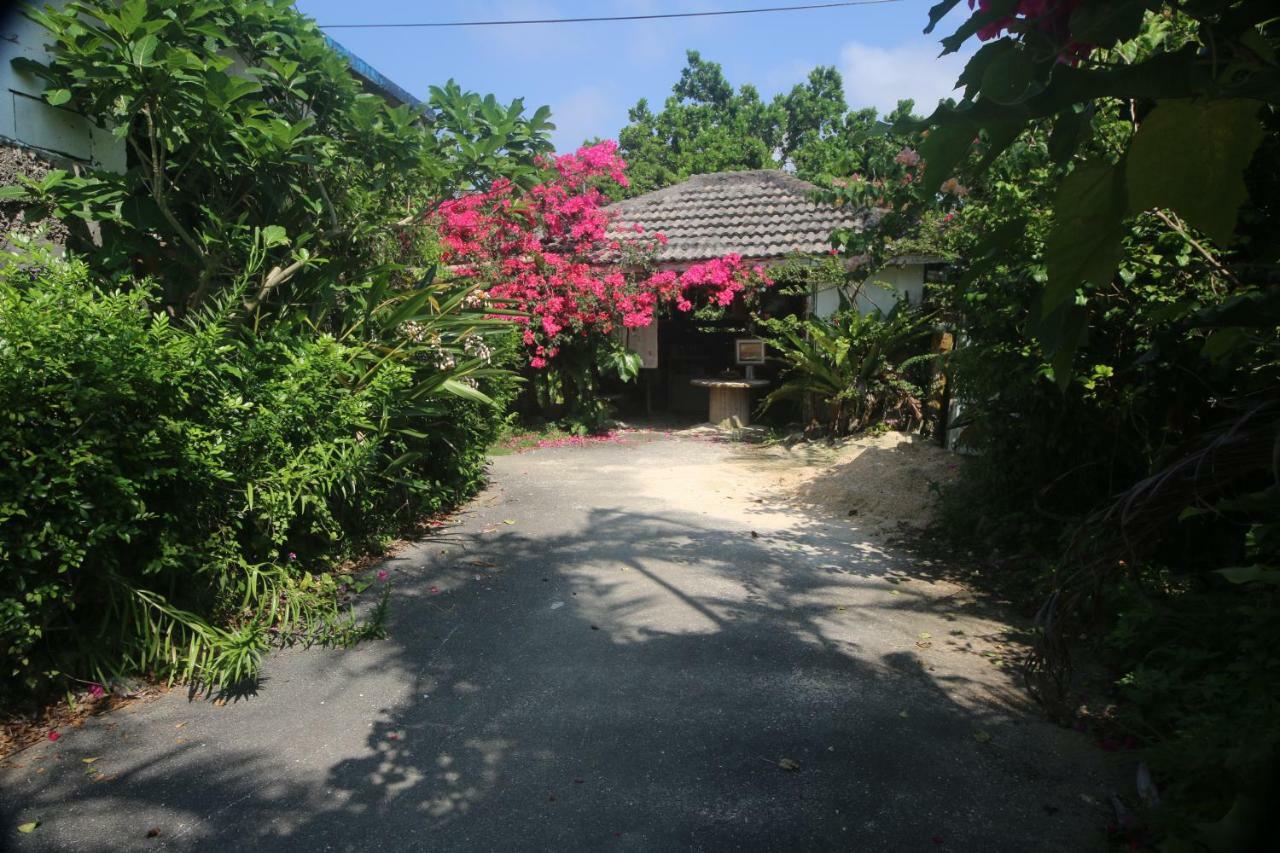 Hôtel Kukuru Camping à Miyakojima  Extérieur photo